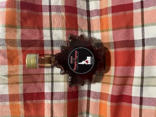 3.5 oz maple leaf bottle